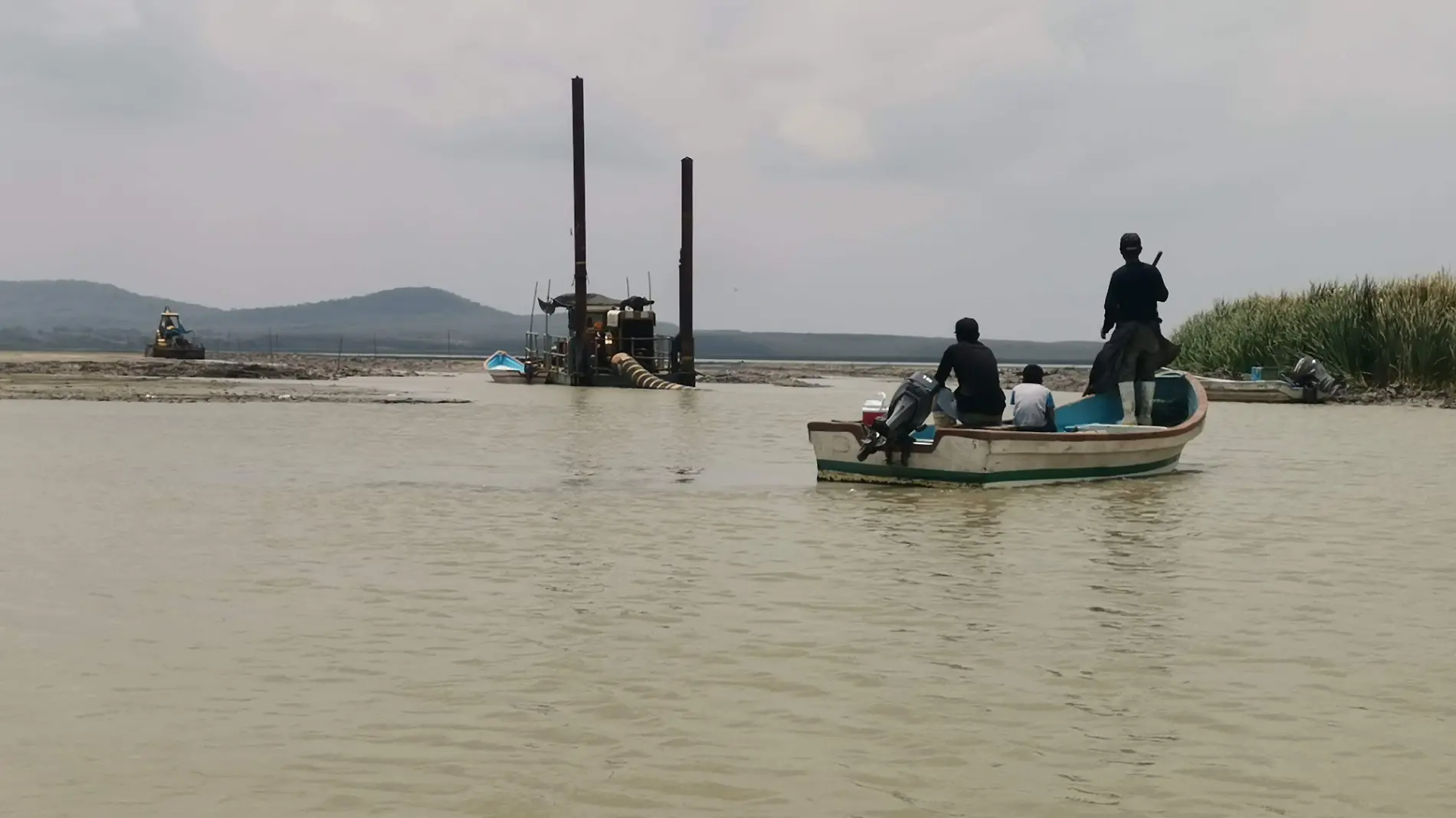 Detienen robo de agua